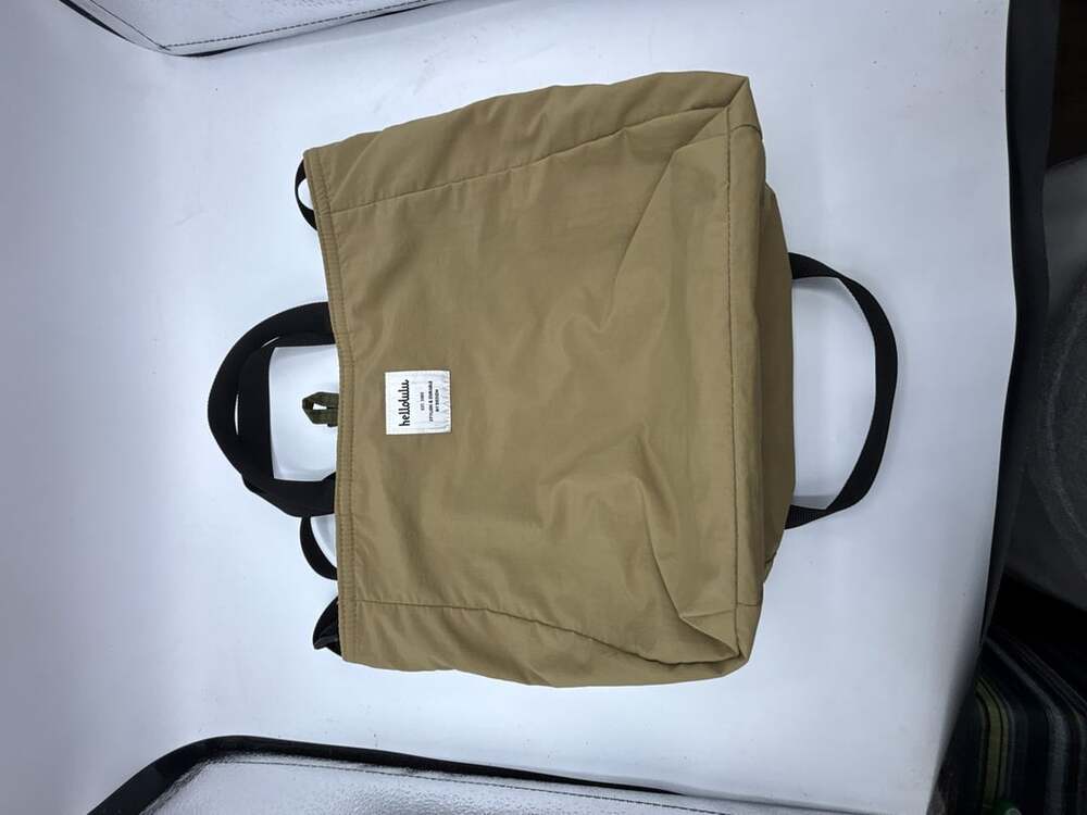 Hellolulu Jonna Double-Sided Versatile PurseKhaki